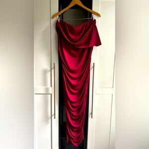 BRAND NEW Dress! By Fashion Nova. Size 2X.